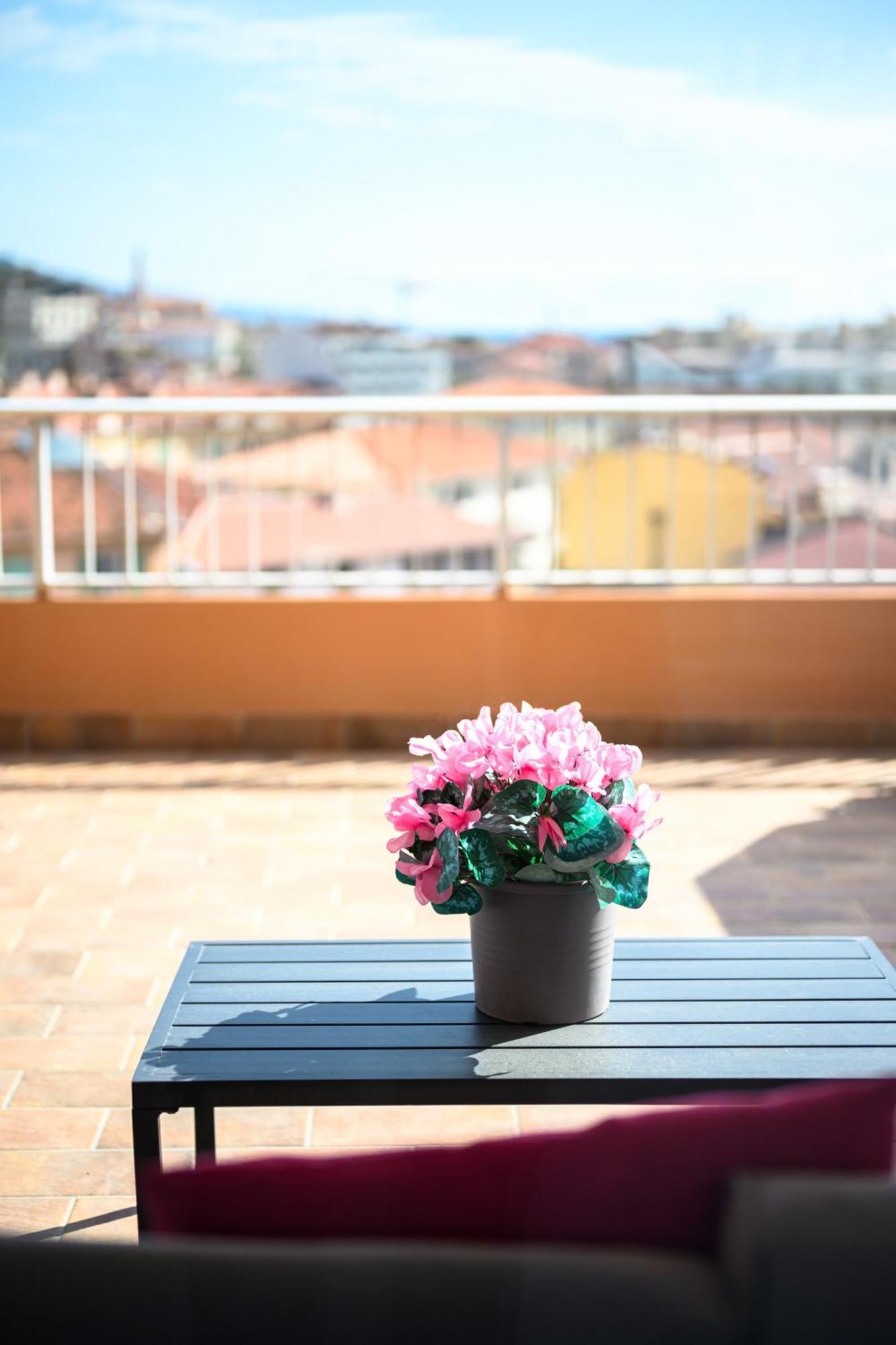 'L'Alicante Proche' Gare, Terrasse, Vue Mer Menton Extérieur photo